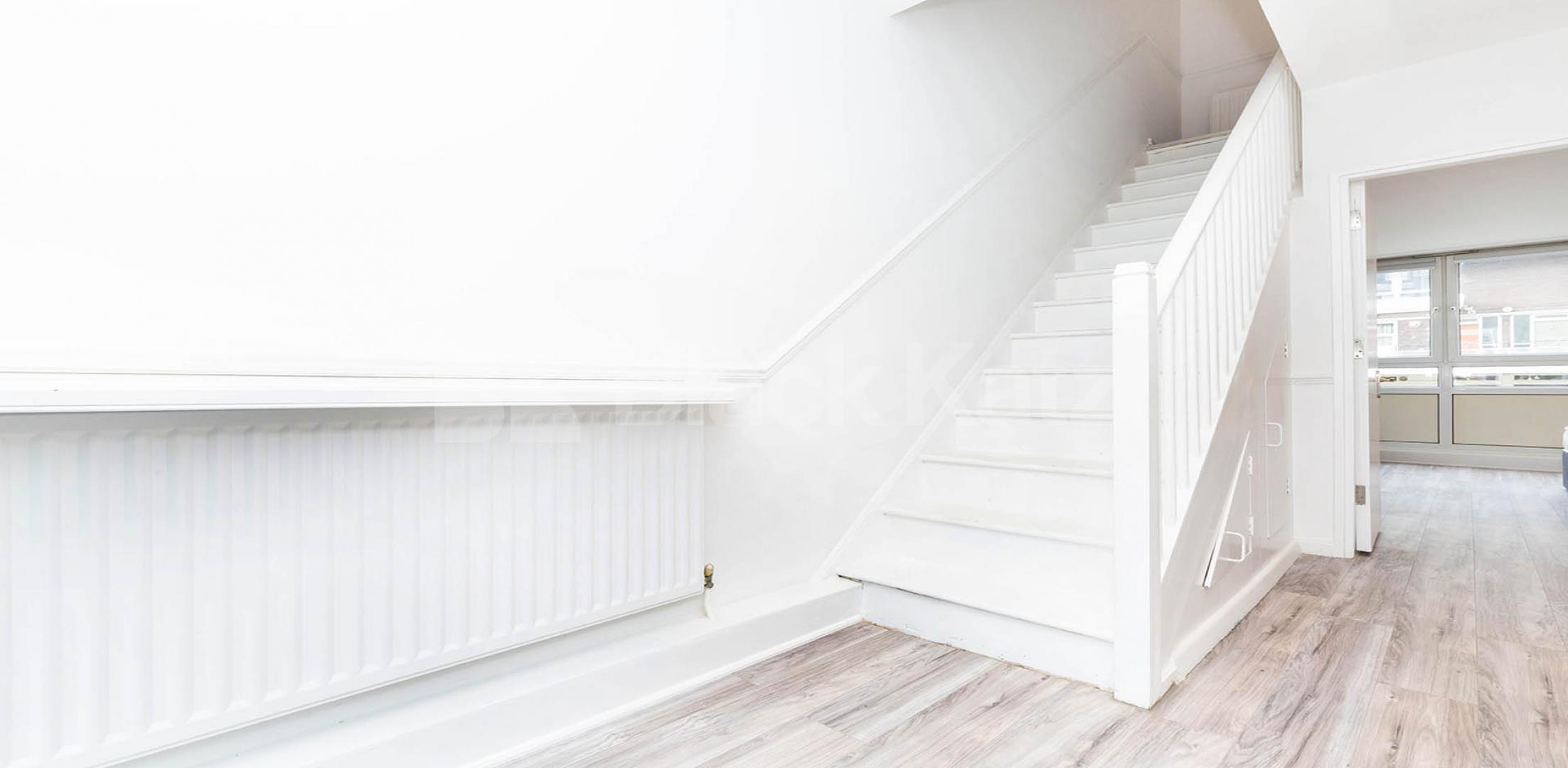 Newly refurbished 3 bed with luxury kitchen and 3 bathrooms Clarence Gardens, Camden / Euston